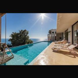 Panorama Villa Infinity Pool, hotel in Shëngjin