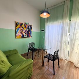 Apê casal, com ar, cozinha e vaga privativa, hotel in Paranaíba