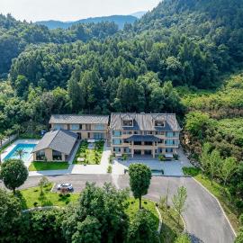 Chyanmu Hidden Village Retreat Near The Grand Canyon of Zhangjiajie and Yellow Dragon Cave With Local Culture Village Life Breakfast Quiet Wellness Escape for Urban Travelers Seeking Privacy and Peace, hotel in Zhangjiajie