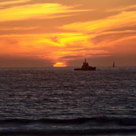 Luxury front Beach villa sleeps 10 playa Rosarito BC walking Distance Papas n Beers