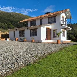 Finca La Esperanza Campestre Cucunuba, hotel di Cucunubá