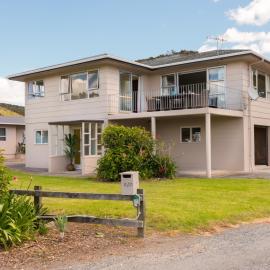 Waitangi Beach House, hotel in Paihia