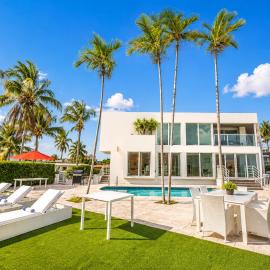 The Bayfront Casa Blanca Estate