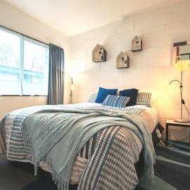 Cosy Central Unit by the River Walk&City Amenitie