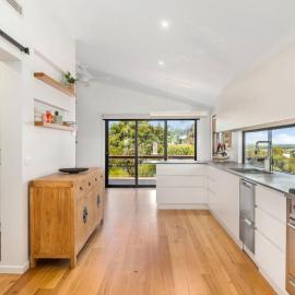 Sunset Shack - Sleeps 6 - Dog friendly!