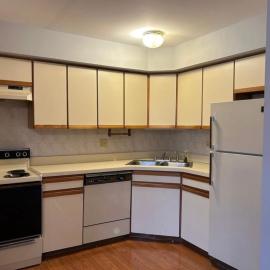 J Luxury Suites Cute & Cozy 1Br Bi Level Loft Style Apt