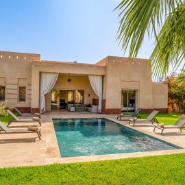 Villa Anis - 6p - 3 chambres - Piscine, hotel a Douar Soukkane