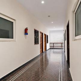Hotel O Gorakhpur Railway Junction Road Golghar Formerly RR Inn, hotel u gradu Gorakpur
