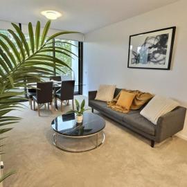Balcony Apt with 1 Bedroom, hotel in Belconnen