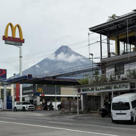 Mayon Lodging House, Hotel in Legazpi
