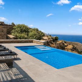 Syneti Horizon Villa - Infinity Pool & Sea Views, hotell sihtkohas Ándros