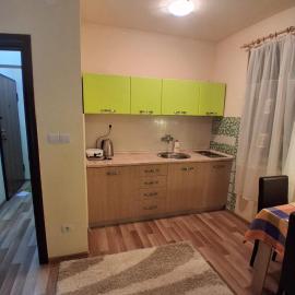 Апартаменты в пяти минутах от моря, hotel in Šušanj