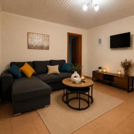 Daras House