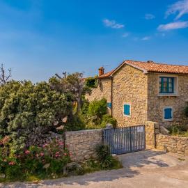 Holiday Home Hidden Hill، فندق في لوبار