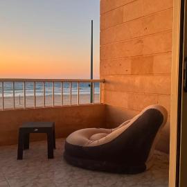 Beachfront Villa Sea View First Row, hotel a Dawwār ‘Abd Allāh