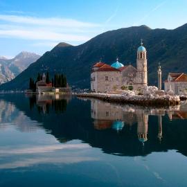 Holiday Home Stone House, hotel di Perast