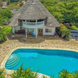 Nature's Villa, Spacious Bedrooms all ensuite
