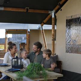 Safari Lodges, hotel in Nieuwe Wetering