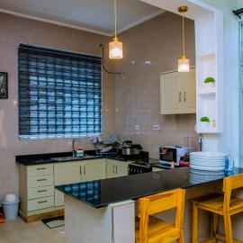 ExtraMile Apartments - 2BR, hotel sa Dodoma