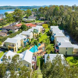 Bec's Beach House Getaway, hotel in Batemans Bay