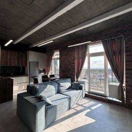 Loft Apartment with Sea View & Terrace near Riviera Shopping Mall, hotel u gradu 'Fontanka'