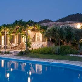 Aphrodite's Oasis, hotel u gradu Pomos