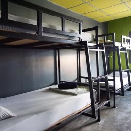 B&B House & Hostel, hotel i Krabi