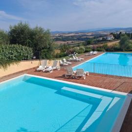 Garbo Home, hotel in Asciano