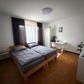 Landhaus zur Sonne، فندق في باد كامبيرغ