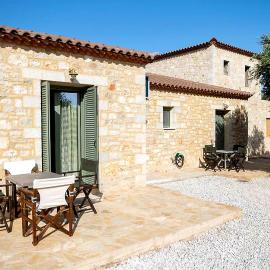 Olive Coast Houses, hotel in Kyparissia