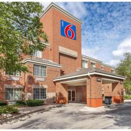 Motel 6 Milwaukee Brookfield, WI
