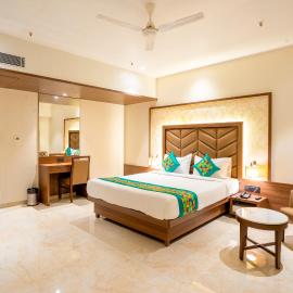 Treebo Premium Merrit, hotell i Katrab