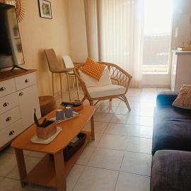 Mauguio-Carnon Apt T2 Tout Confort, Spacieux, Lumineux, Clim, Wifi, Balcon, parking privé, 15 mn des plages, de Montpellier, hotel a Mauguio