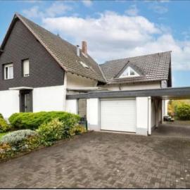 Cozy house, pleasant location, very near Cologne, hotel in Bergisch Gladbach