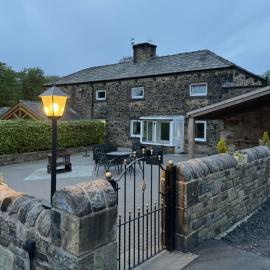 Smithills Farm Holiday Cottage