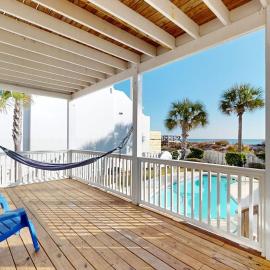 Gulf-front house near golf with pool ocean views beach access & balcony, hotel in Inlet Beach