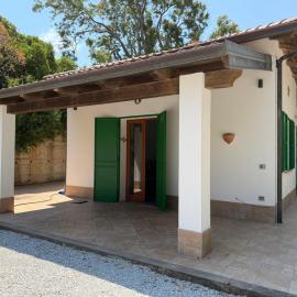 Marinella Retreat - Sole, hotel in Zambrone