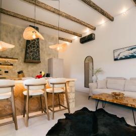 Eden's Garden Villa، فندق في أولتسينج
