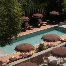 Lodge Park, хотел в Мегев