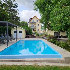 Ferienobjekt beim Steinmetzen, hotel in Radebeul