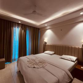 The Serene Stay property in omaxe hazratganj