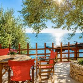 Studios Plaka, hotel in Skala Kallirachis