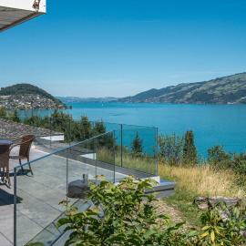 2 Villas with Lake and Mountain View 15 Minutes to Interlaken, hotel in Spiez