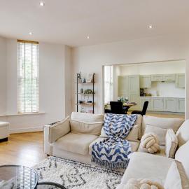 Coastal Stay Near Liverpool & Royal Birkdale - Pass the Keys