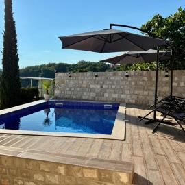 Vila Marbela, hotel i Seoca