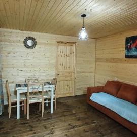 Midamo, hotel Manglisi városában 