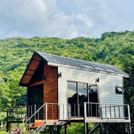The signature valley khao-yai campus, hotel in Pak Chong