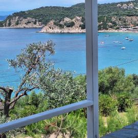 CALMA Beach House, hotel in Ammouliani