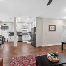 3BR Coastal Charm Near St Simons and FLETC, hotel u gradu Brunsvik