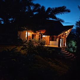 Rustic Dreams-Dobolii de Sus, hotel di Dobolii de Sus